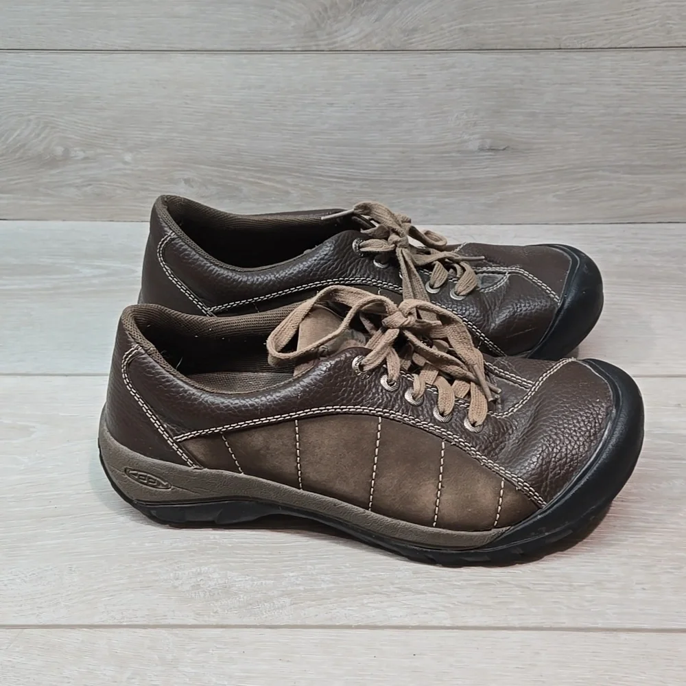 Keen Womens Presidio  Leather Sneakers shoes sz 9.5